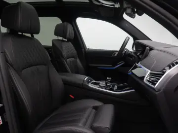 BMW X5 xD40d M Sport Panorama DAB Laser 360 HUD 21Zl