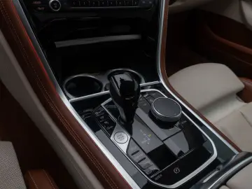 BMW M850i xD Coupé B&W 360 Laser DAB Individual Voll