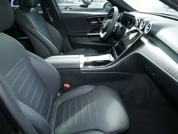 MERCEDES-BENZ C 300 de 4MATIC Limo AMG DISTR PANO AHK MEMORY