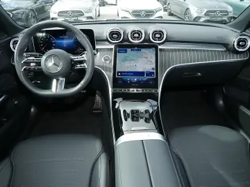MERCEDES-BENZ C 300 de 4MATIC Limo AMG DISTR PANO AHK MEMORY