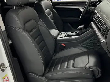 VW Touareg Elegance 4Motion 3 0 V6 TDI-170kW H.UP