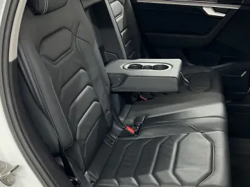 VW Touareg Elegance 4Motion 3 0 V6 TDI-170kW H.UP