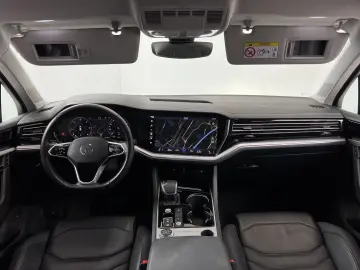 VW Touareg Elegance 4Motion 3 0 V6 TDI-170kW H.UP