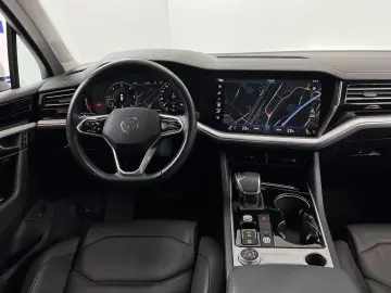 VW Touareg Elegance 4Motion 3 0 V6 TDI-170kW H.UP