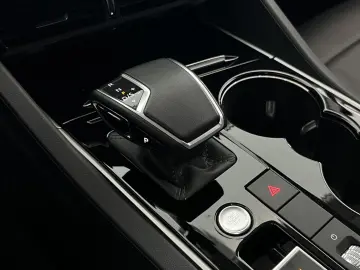 VW Touareg Elegance 4Motion 3 0 V6 TDI-170kW H.UP