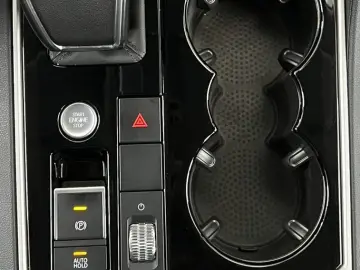 VW Touareg Elegance 4Motion 3 0 V6 TDI-170kW H.UP