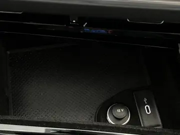 VW Touareg Elegance 4Motion 3 0 V6 TDI-170kW H.UP