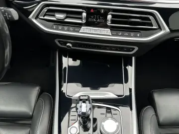 BMW X5 M50i NAV LASER ACC HEAD-UP PANO 22ZO 360  H&K