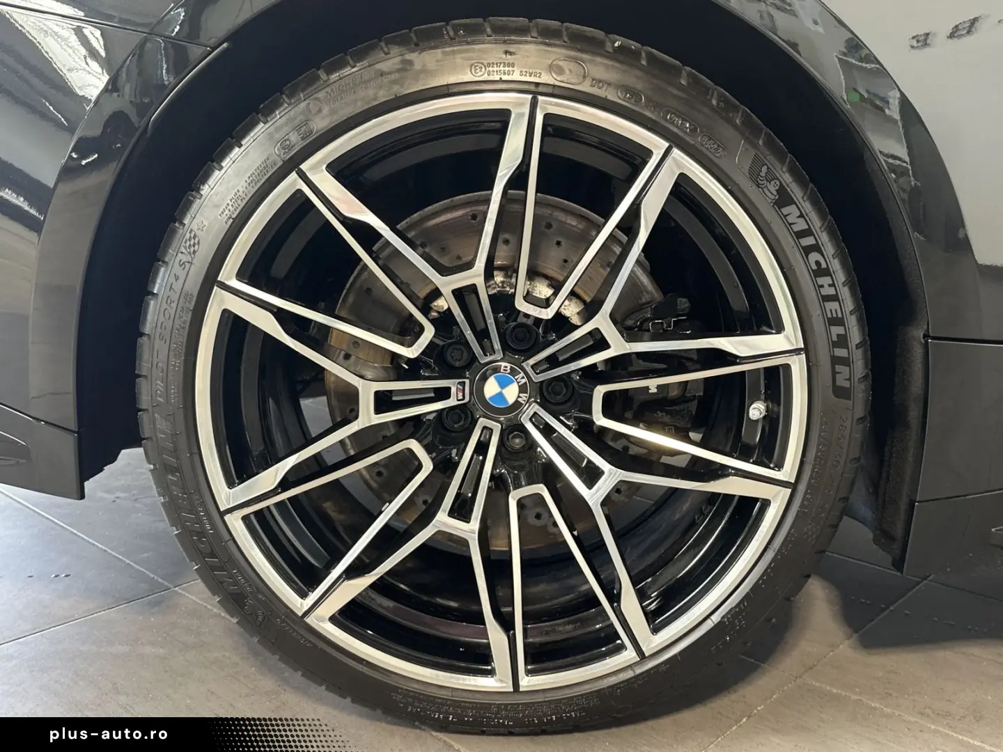 BMW M4 xDrive Competition MDriver's NAV LASER HEADUP