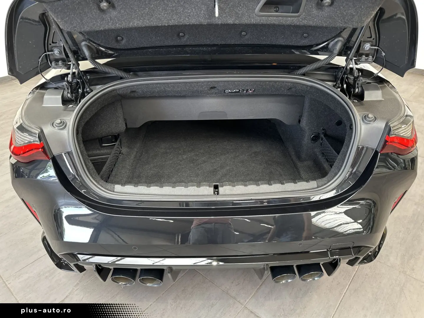 BMW M4 xDrive Competition MDriver's NAV LASER HEADUP