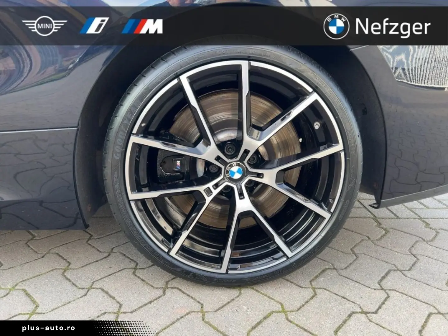 BMW M850 i xDrive Coupe Laserlicht B&W Shadow Line