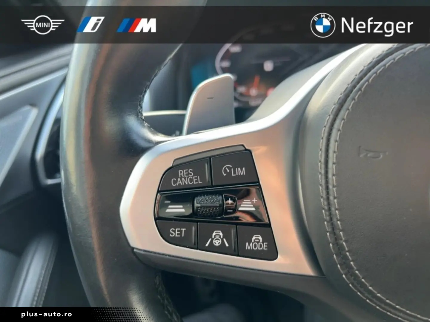 BMW M850 i xDrive Coupe Laserlicht B&W Shadow Line