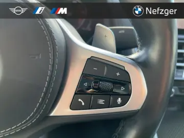 BMW M850 i xDrive Coupe Laserlicht B&W Shadow Line