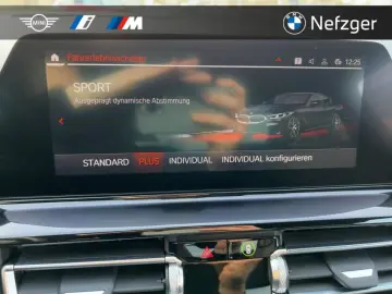 BMW M850 i xDrive Coupe Laserlicht B&W Shadow Line