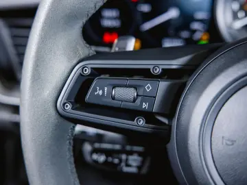 PORSCHE 911 Carrera S Sportabgasanlage BOSE InnoDrive