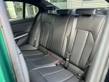 BMW M3 Competition Limousine Head-Up HK HiFi DAB