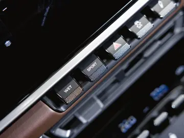 PORSCHE 911 Carrera S Cabriolet Burmester Sportabgas