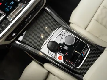 BMW M4 Competition M xDrive