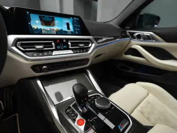 BMW M4 Competition M xDrive