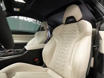 BMW M4 Competition M xDrive