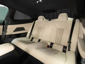 BMW M4 Competition M xDrive