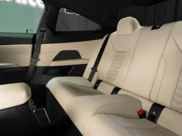 BMW M4 Competition M xDrive