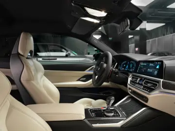 BMW M4 Competition M xDrive