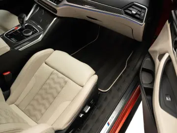 BMW M4 Competition M xDrive