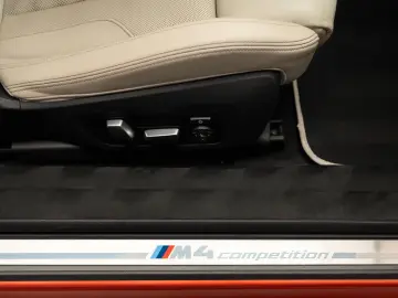 BMW M4 Competition M xDrive