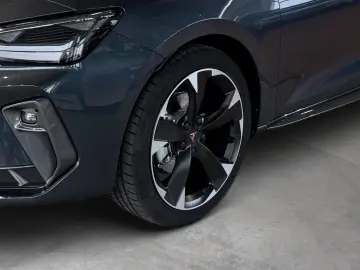 CUPRA Leon 1.5 eTSI LED Navi SHZ Sennheiser Edge