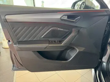 CUPRA Leon 1.5 eTSI LED Navi SHZ Sennheiser Edge