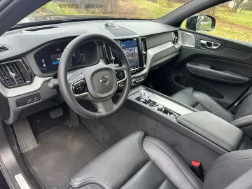 ANDERE Volvo XC 60 T6 Plug-in hybrid Ultra Dark - 2025