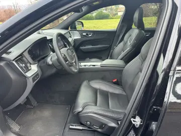 ANDERE Volvo XC 60 T6 Plug-in hybrid Ultra Dark - 2025