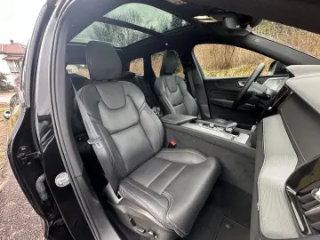 ANDERE Volvo XC 60 T6 Plug-in hybrid Ultra Dark - 2025