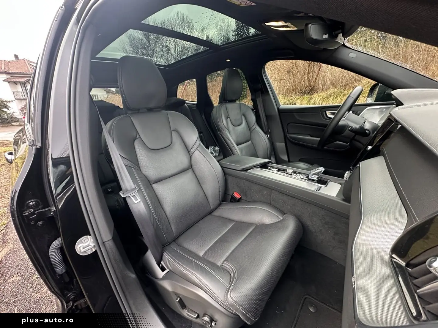 ANDERE Volvo XC 60 T6 Plug-in hybrid Ultra Dark - 2025