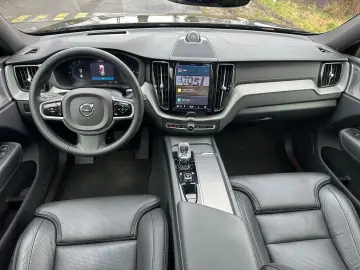 ANDERE Volvo XC 60 T6 Plug-in hybrid Ultra Dark - 2025