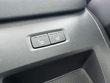 ANDERE Volvo XC 60 T6 Plug-in hybrid Ultra Dark - 2025