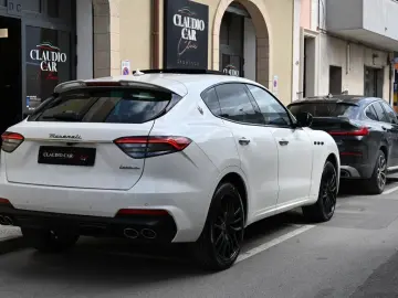 ANDERE Maserati Levante MHEV 330 CV AWD GT