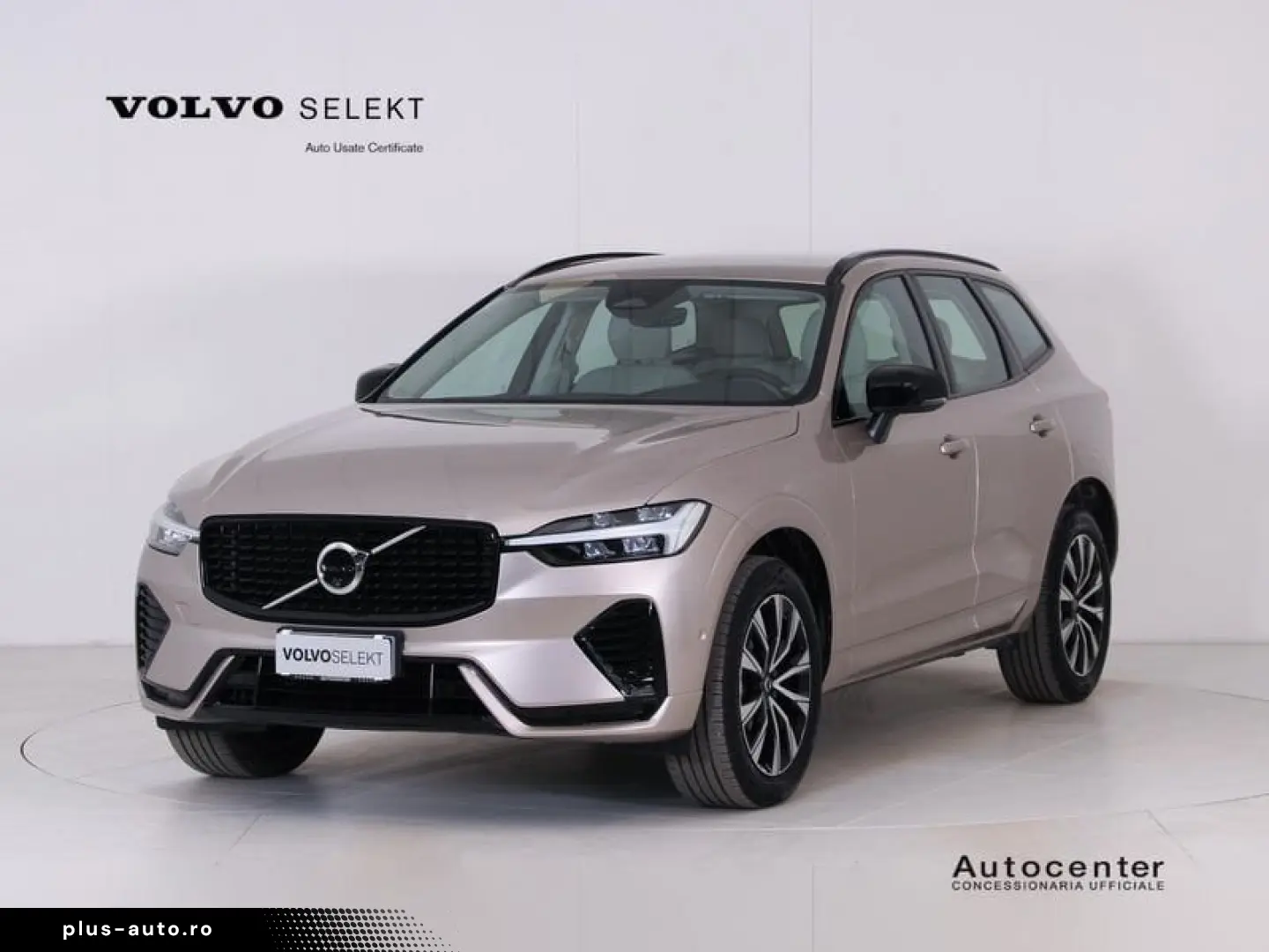 ANDERE Volvo XC60 B4 (d) AWD AUT PLUS DARK   AUTOCARRO