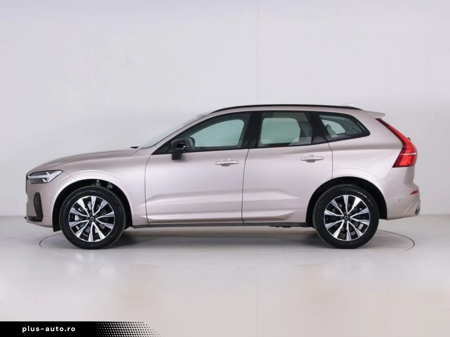 ANDERE Volvo XC60 B4 (d) AWD AUT PLUS DARK   AUTOCARRO
