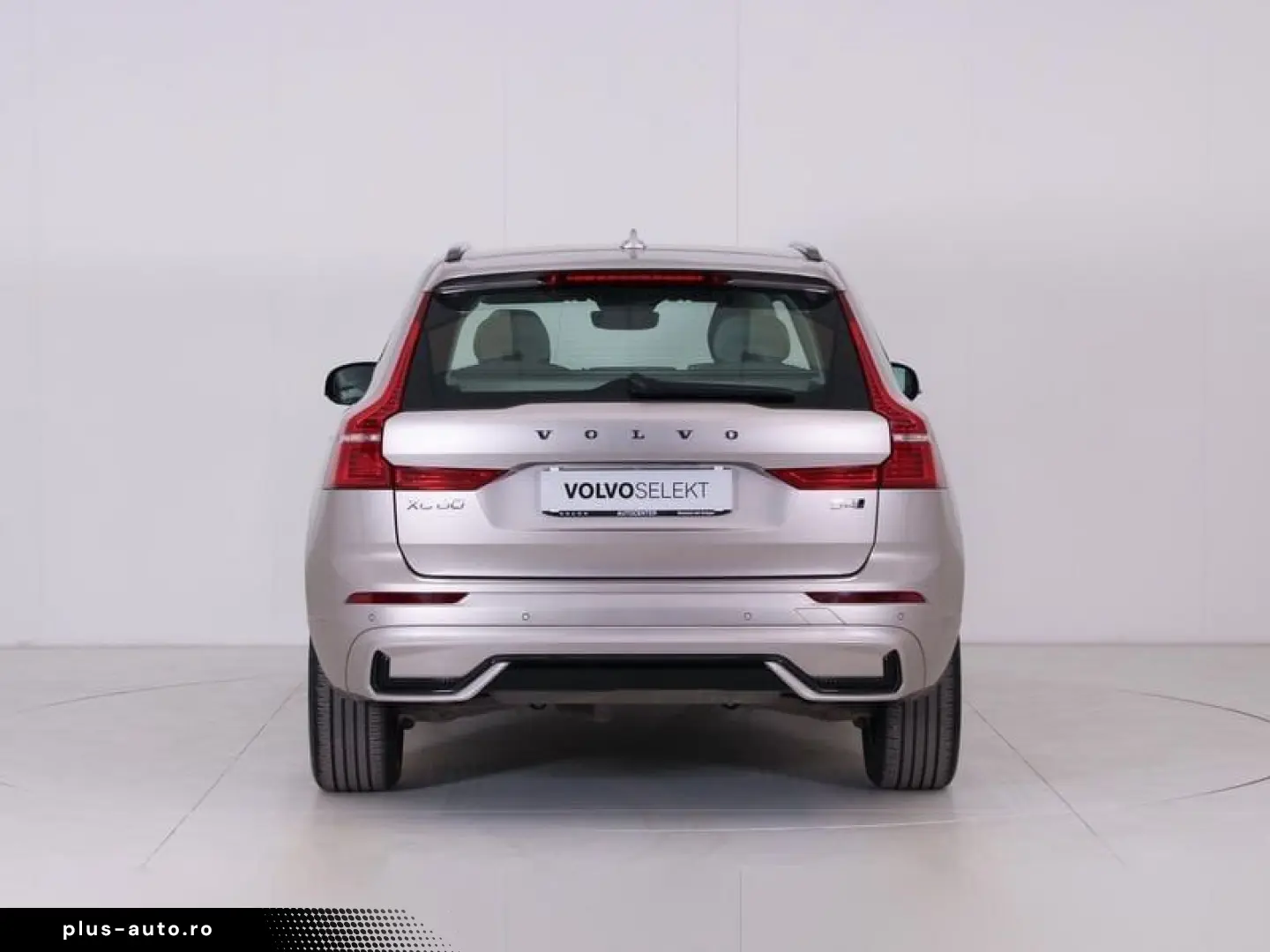 ANDERE Volvo XC60 B4 (d) AWD AUT PLUS DARK   AUTOCARRO