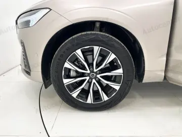 ANDERE Volvo XC60 B4 (d) AWD AUT PLUS DARK   AUTOCARRO