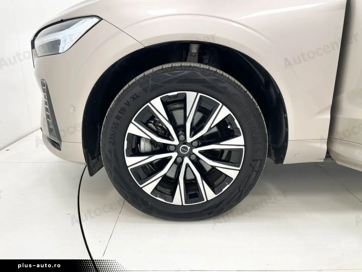 ANDERE Volvo XC60 B4 (d) AWD AUT PLUS DARK   AUTOCARRO