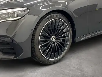 MERCEDES-BENZ E 300 e T-Modell