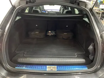 MERCEDES-BENZ E 300 e T-Modell