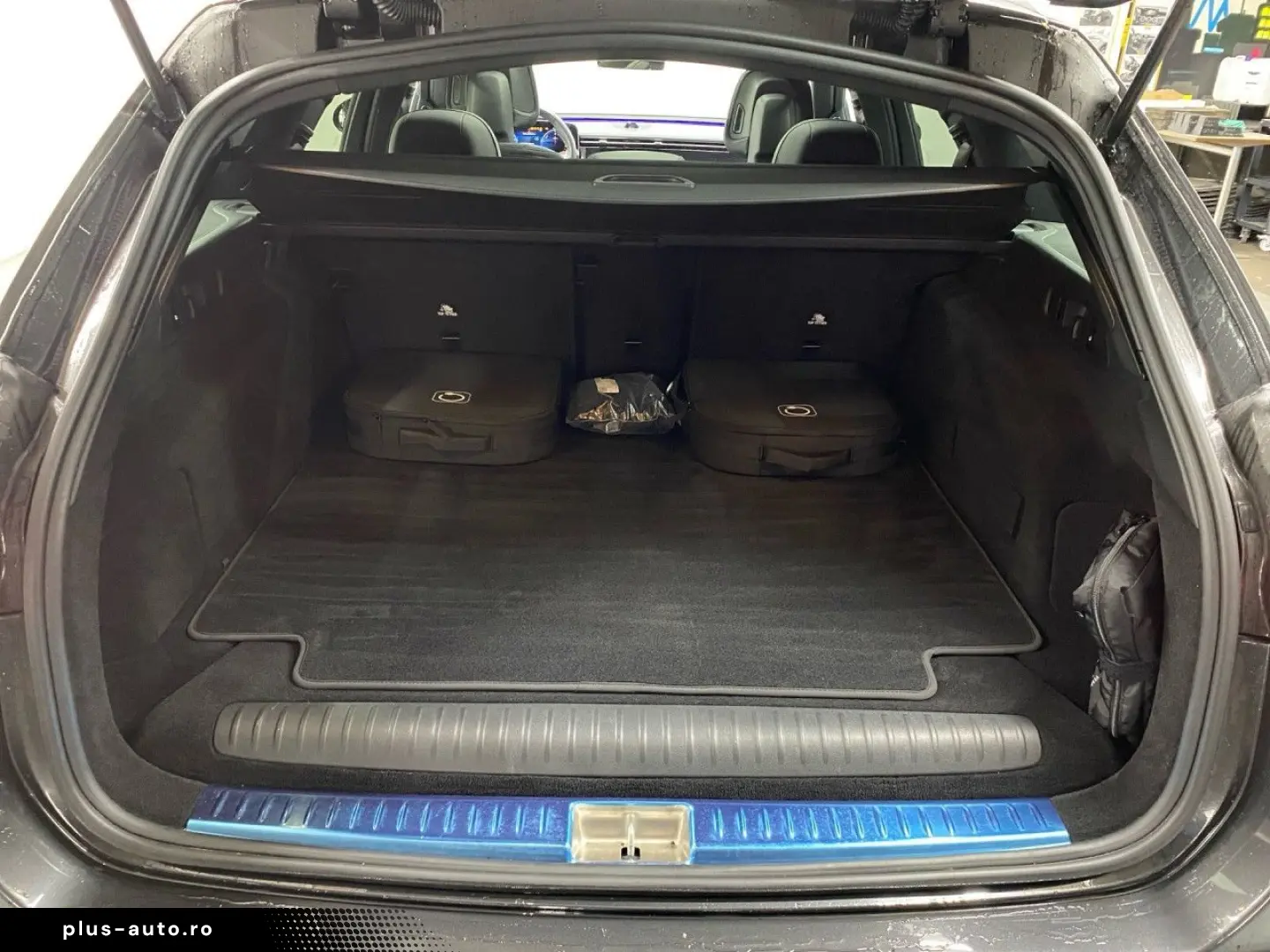 MERCEDES-BENZ E 300 e T-Modell