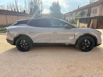 ANDERE Lotus Eletre S