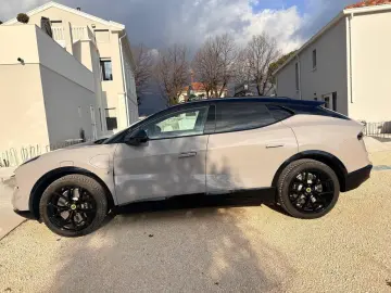 ANDERE Lotus Eletre S