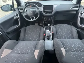 Peugeot 2008 2014 12 1.6