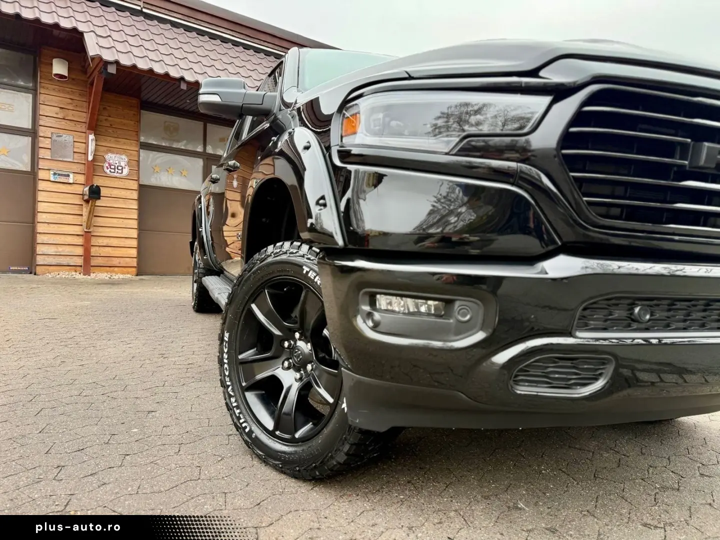 DODGE OFFROAD LIMITED RAMBOX AHK NAVI PDC GARANTIE LIF